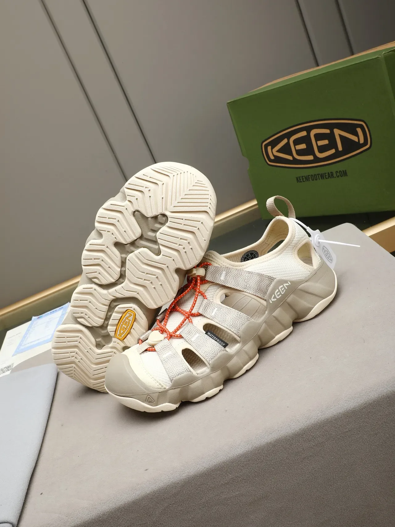 KEEN 米色橙色 网面 可调节鞋带系统 休闲凉鞋 4