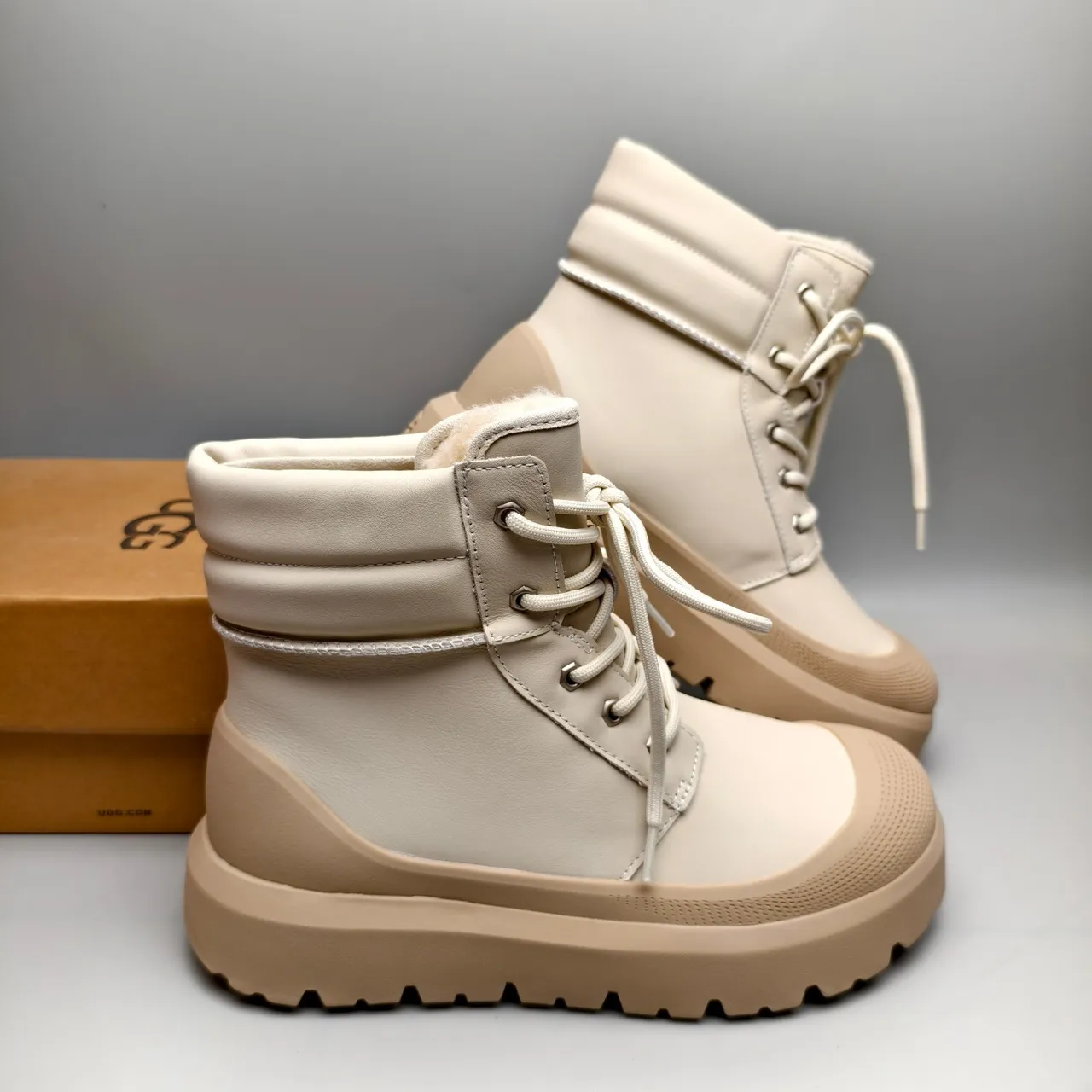 Off-White বেইজ মোটা লাগ সোল এঙ্কেল বুট 6