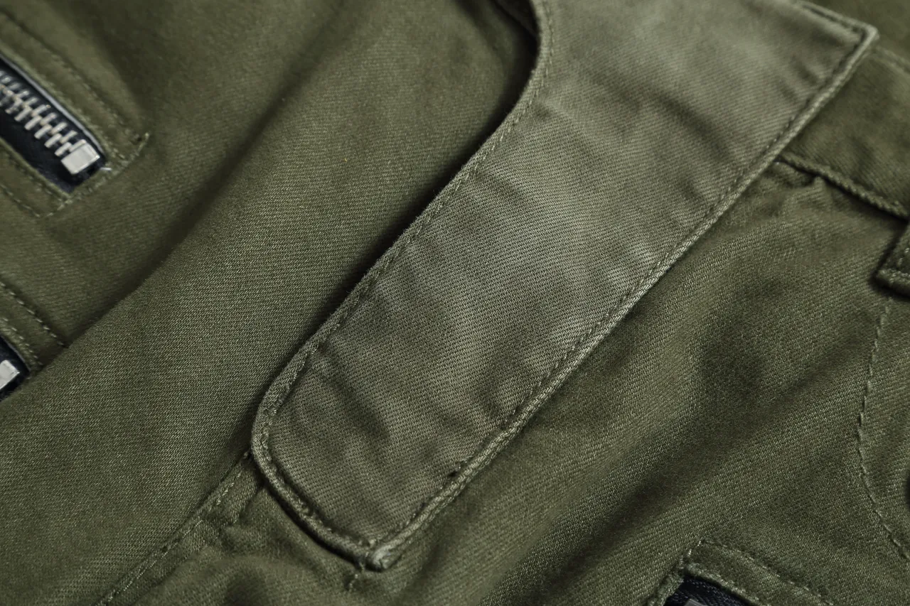 Shorts Style Cargo Vert Olive avec Poches à Fermeture Éclair 8