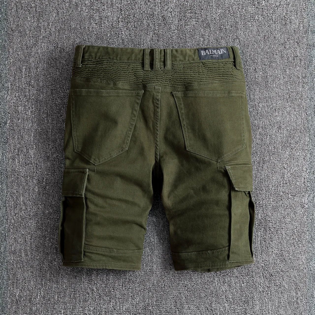 Shorts Style Cargo Vert Olive avec Poches à Fermeture Éclair 16