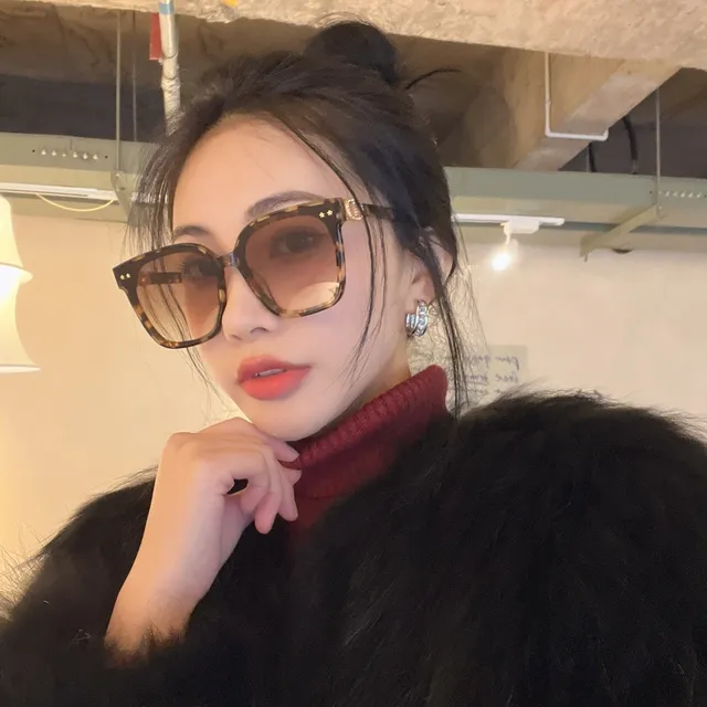 Oversized Tortoiseshell Gradient Brown Sunglasses 7