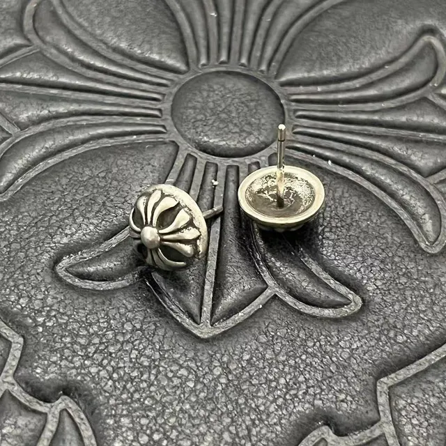Oxidized Silver Floral Petal Stud Earrings 6
