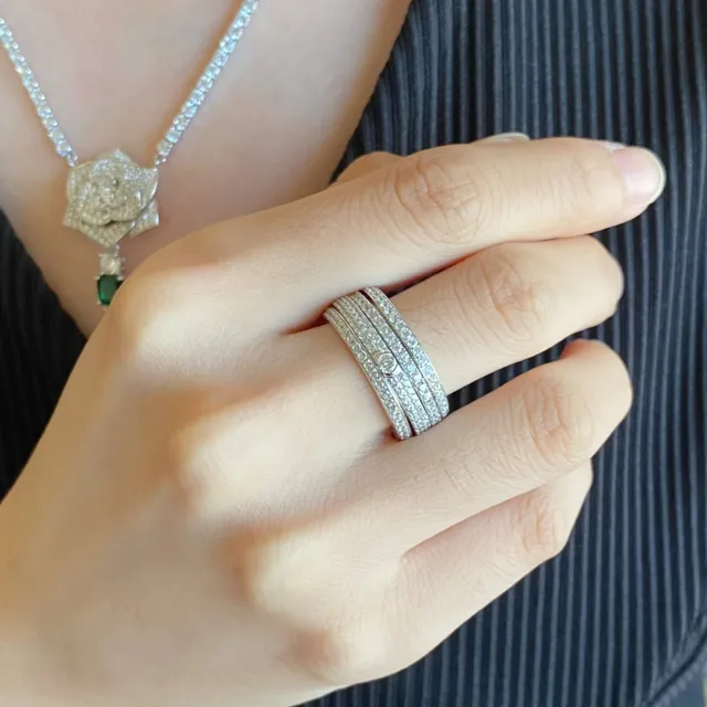Piaget Possession Four-Row Pavé Diamond Rotating Ring 9