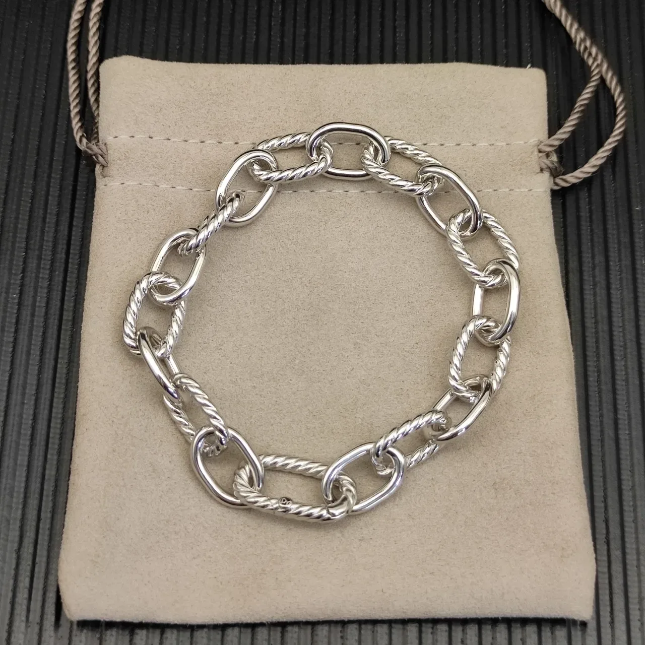 Polished Silver Twisted Rope and Oval Link Chain Bracelet 8