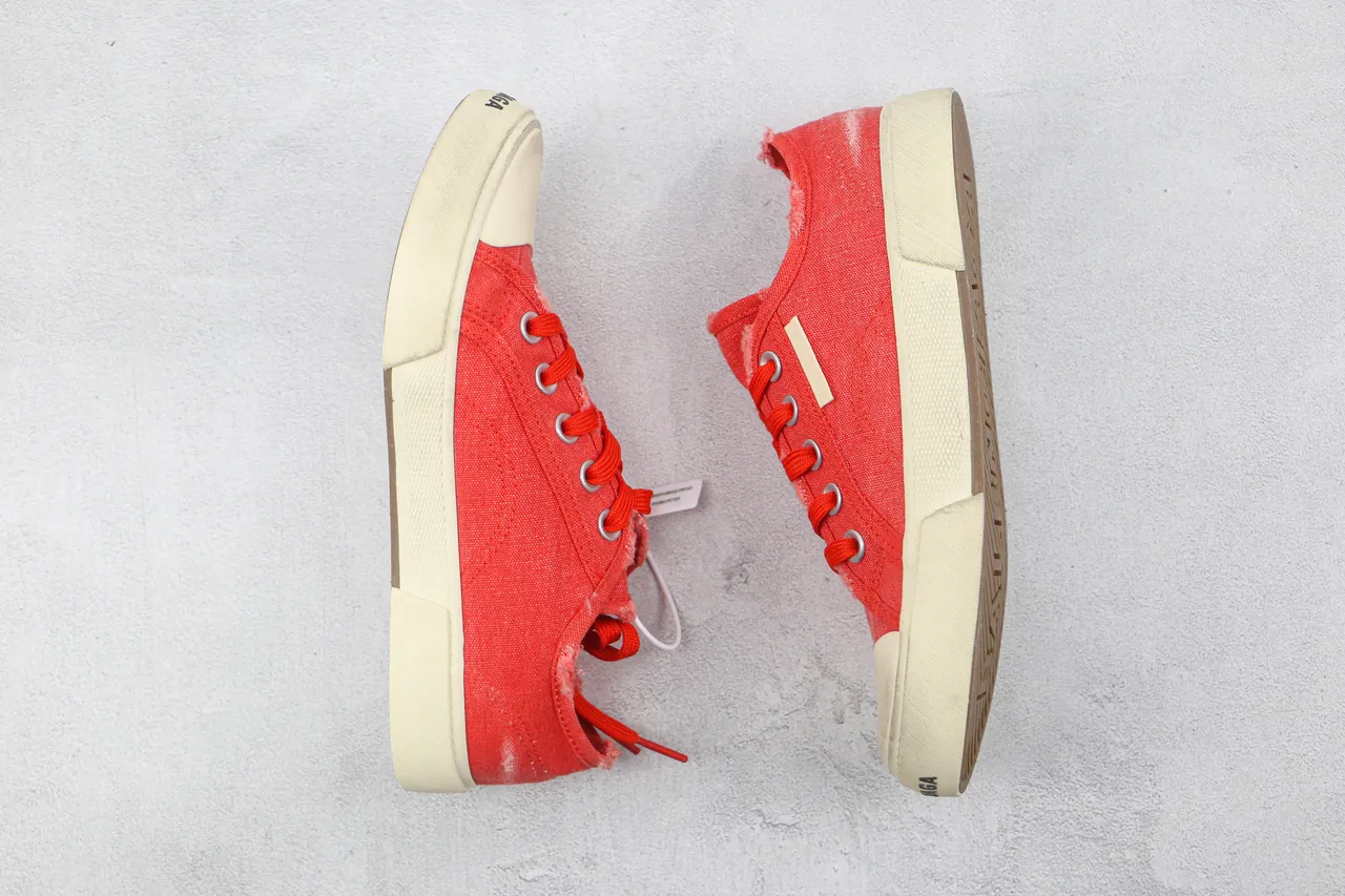 Chaussures en toile rouge beige low-top avec col frayé 2