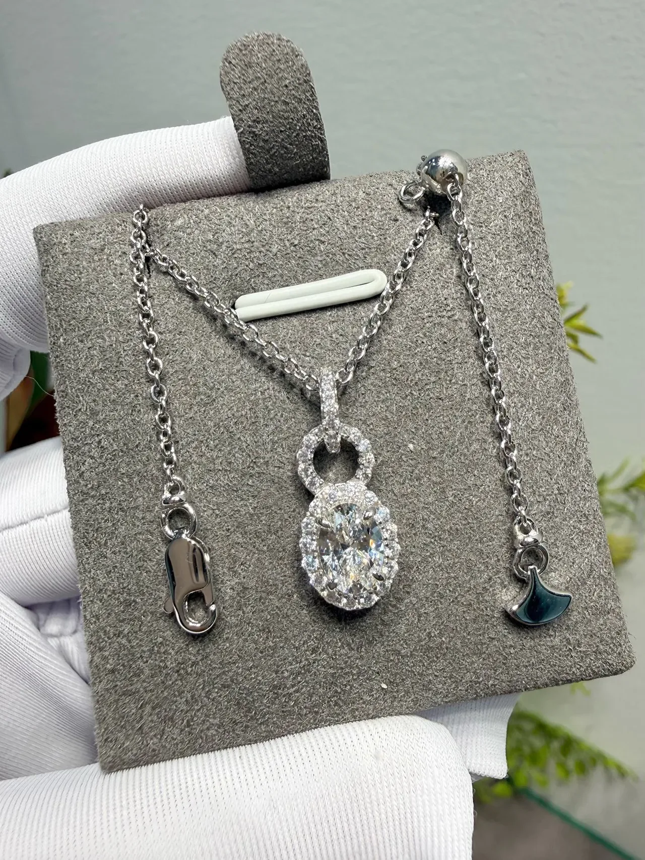 Silver Black Chain Oval Halo Pendant Necklace 3