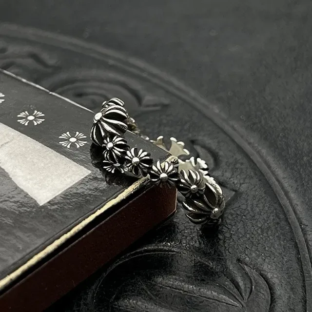 Silver Floral Motif Oxidized Ridge Ring 5