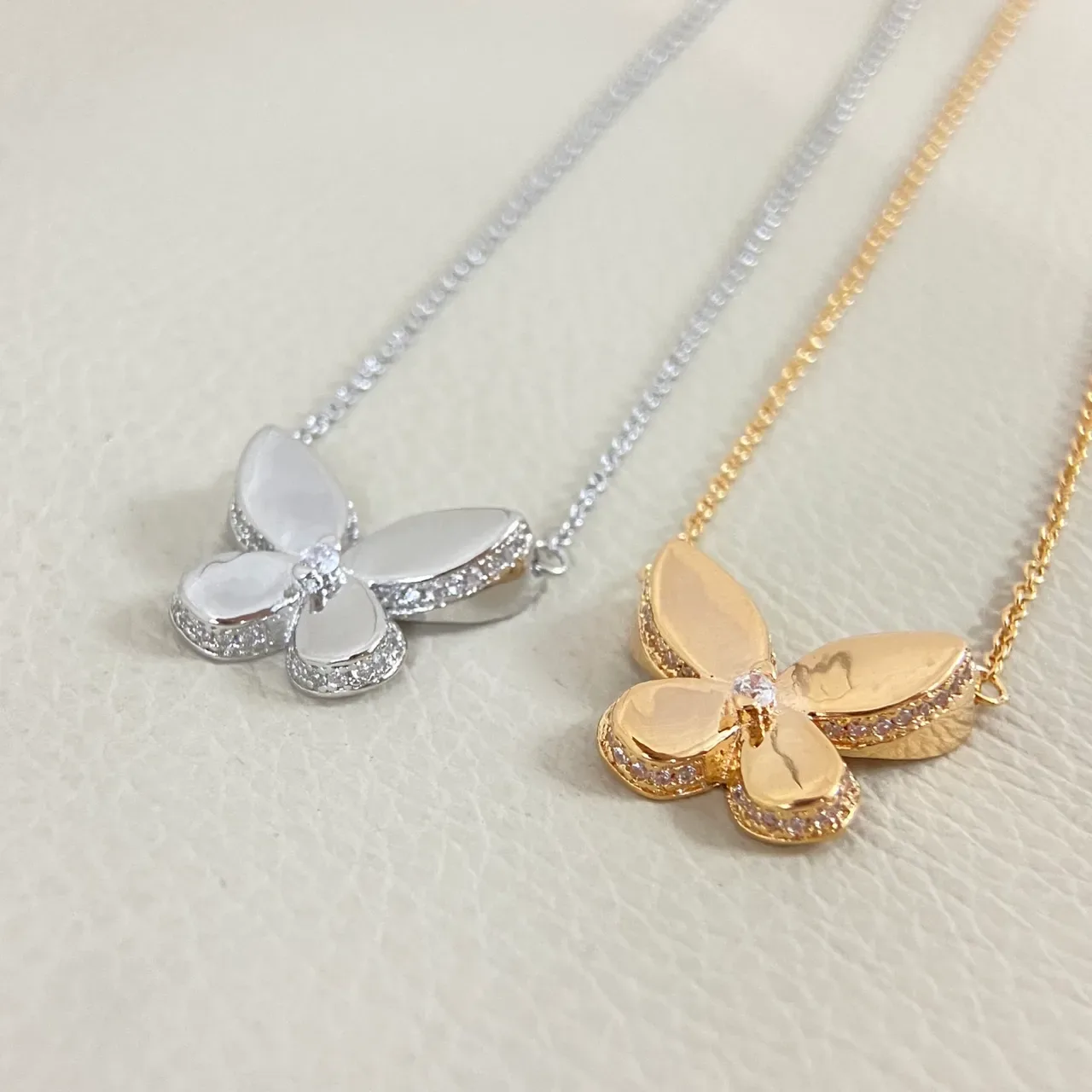 Collier Pendentif Papillon Argent Or Finition Émail Pétale 2