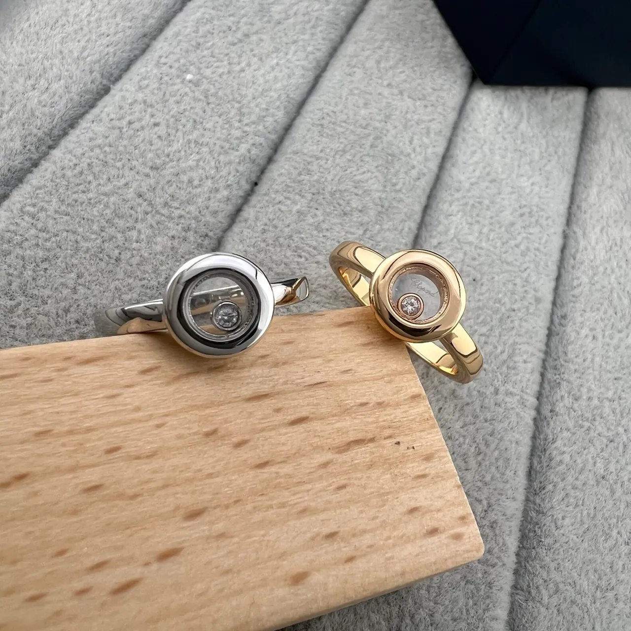 Silver Gold Rotating Bezel Single Central Diamond Ring 5