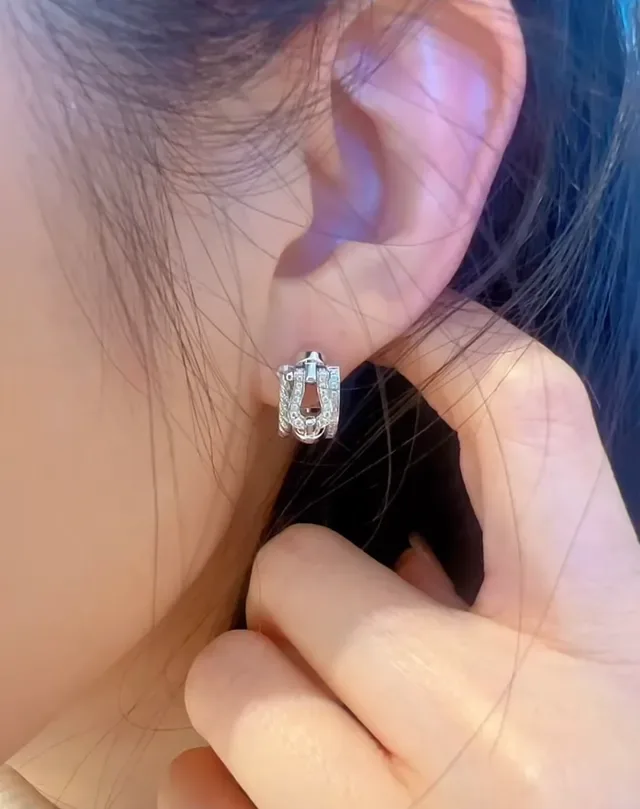 银色海军色 Pavé-Set Openwork 耳环 9