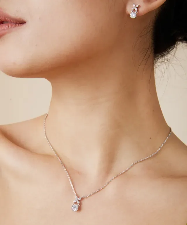 Silver-Tone Floral Crystal Pendant Necklace 5