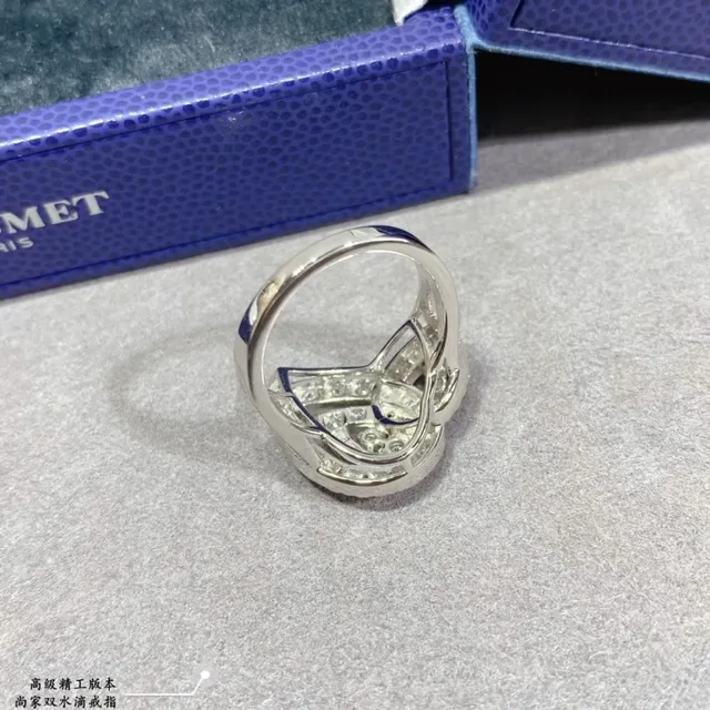 Silver-Tone Pavé Leaf Motif Openwork Ring 5