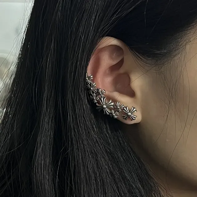 Silver-Toned Floral Motif Multi-Flower Ear Cuff Earring 3