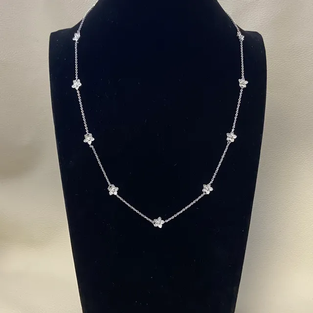 Silver Transparent Chain Five Floral Pendants Necklace 2