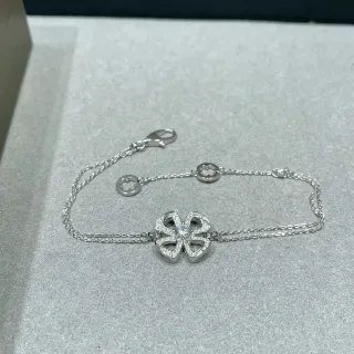 Silver White Chain Pavé Floral Pendant Bracelet