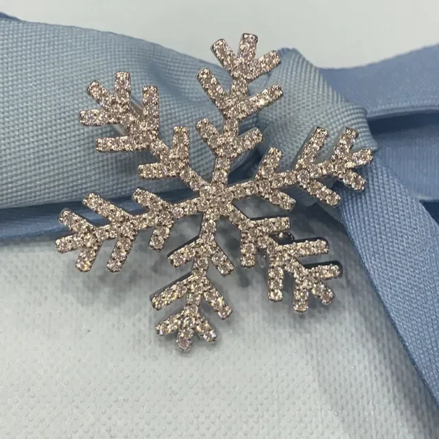 Snowflake Pavé-Set Clear Stone Brooch 4