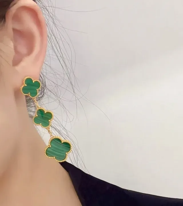 Boucles d'oreilles pendantes en forme de trèfle à trois niveaux en pierre de malachite dorée 9