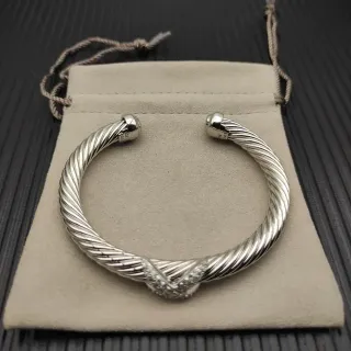 Pulsera Cable Torcido Pavé Frontal