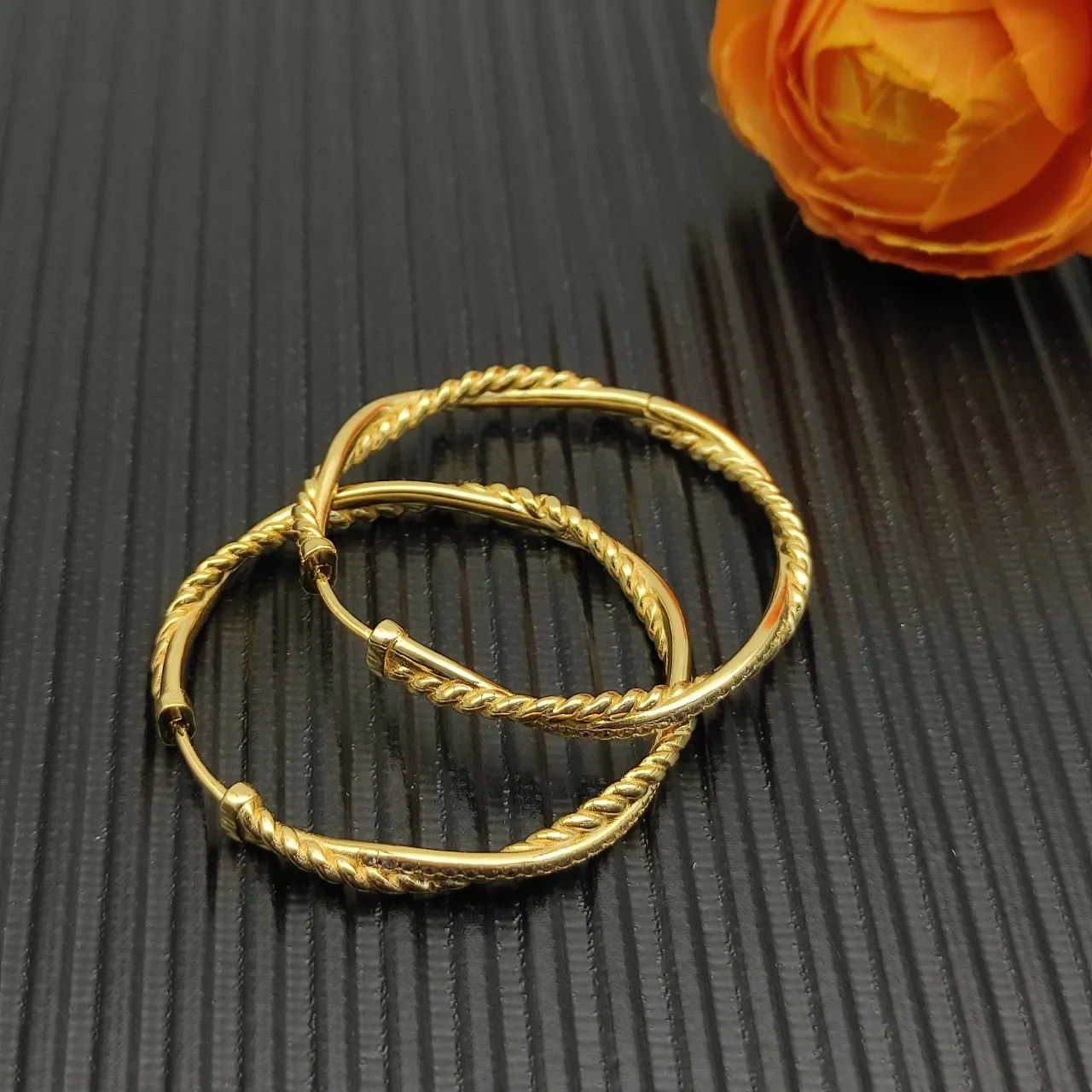 Twisted Rope Pavé Hoop Earrings 8