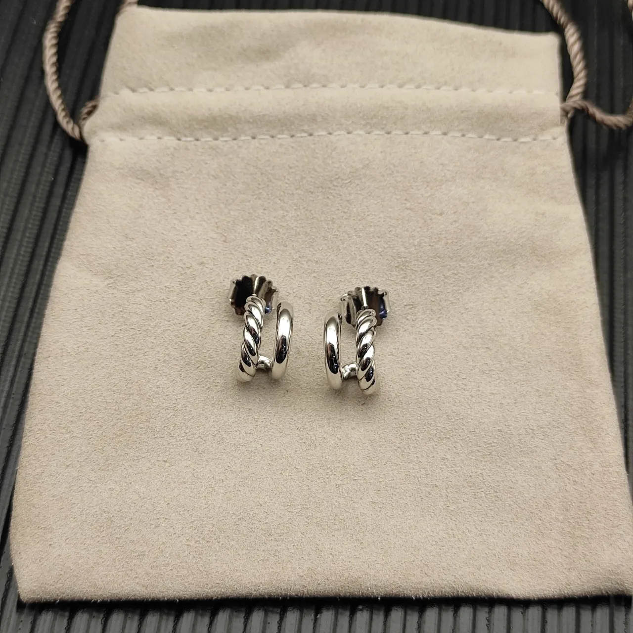Twisted Rope Texture Hinged Hoop Earrings 8