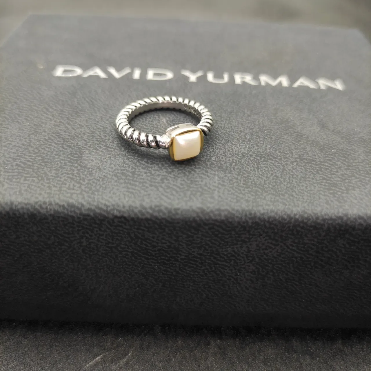Two-Tone Twisted Rope Band Square Cabochon Ring 8
