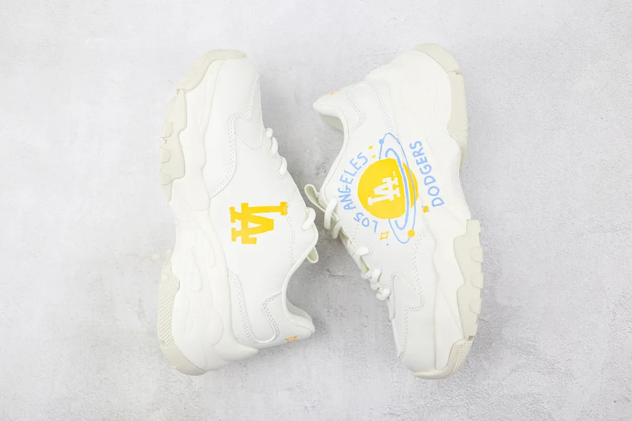 White Yellow Chunky Sole Graphic-Print Side Panel Sneakers 2