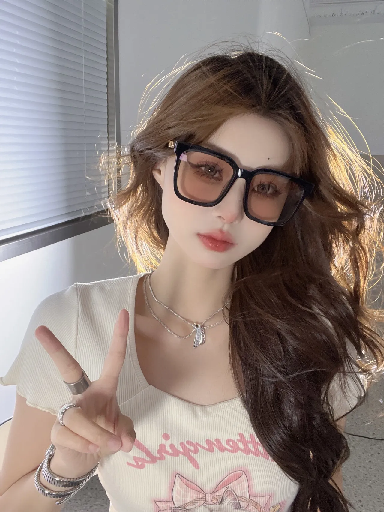 Gentle Monster نظارات شمسية oversized مربعة سوداء 3