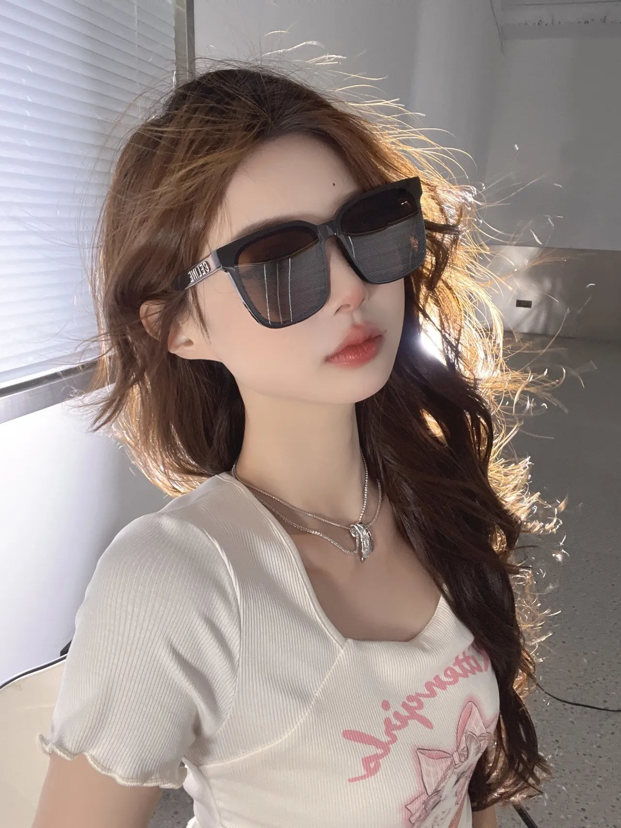 Gentle Monster نظارات شمسية oversized مربعة سوداء 6