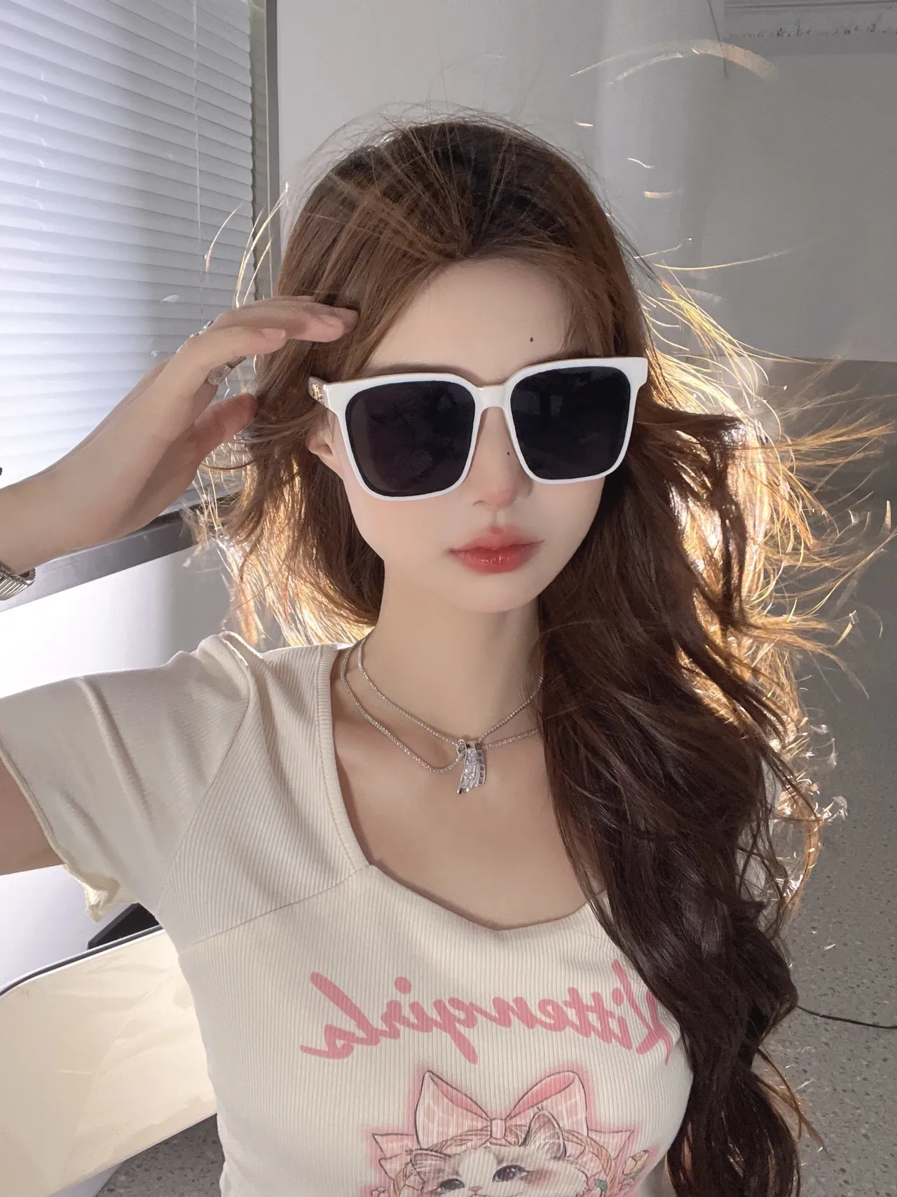 Gentle Monster نظارات شمسية oversized مربعة سوداء 8