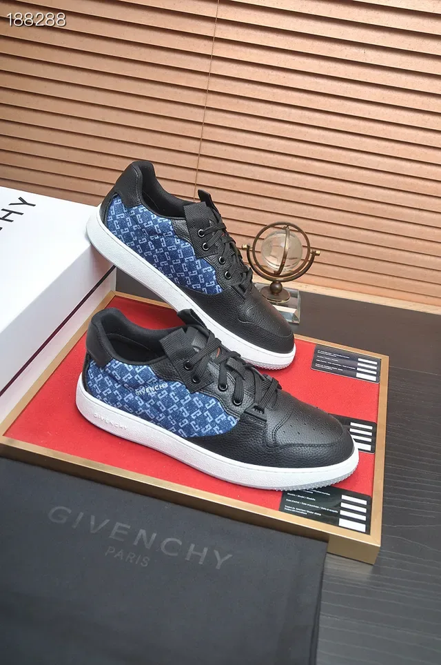 Givenchy City Sport preto e azul Monogram tênis lifestyle 6