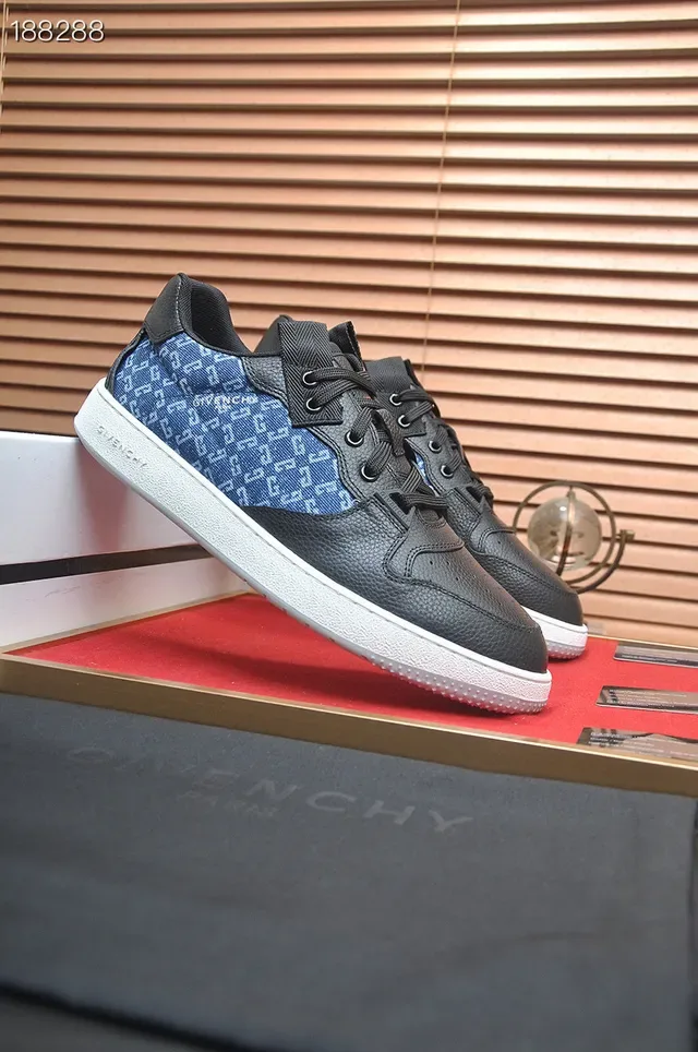Givenchy City Sport preto e azul Monogram tênis lifestyle 7