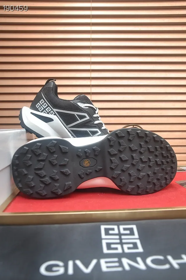 Givenchy City Sport Negro y Blanco geométrico estilo de vida zapatillas deportivas 2
