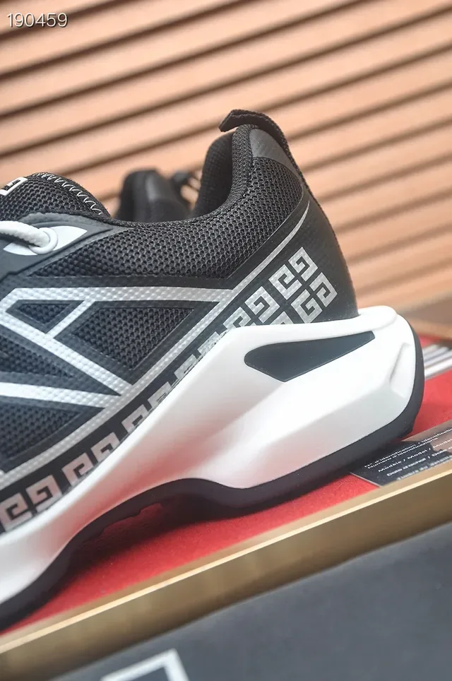 Givenchy City Sport Negro y Blanco geométrico estilo de vida zapatillas deportivas 4