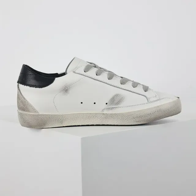 Golden Goose Superstar ডিস্ট্রেসড সাদা চামড়ার লাইফস্টাইল স্নিকার 7