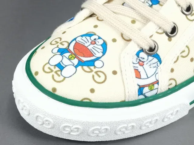 Gucci Ace Doraemon impresión canvas lifestyle zapatillas 3