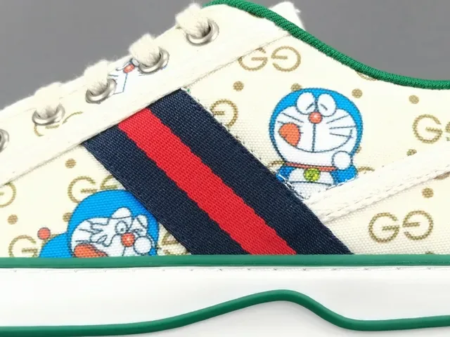 Gucci Ace Doraemon impresión canvas lifestyle zapatillas 8