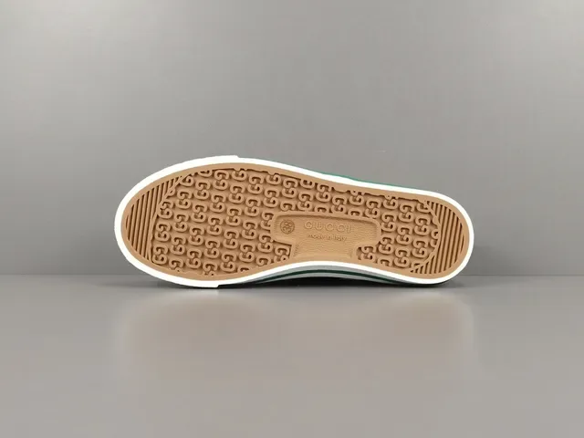 Gucci Ace Doraemon impresión canvas lifestyle zapatillas 16