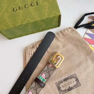 Gucci Beige et Noir GG Monogram Canvas avec motif d'abeille brodé cuir