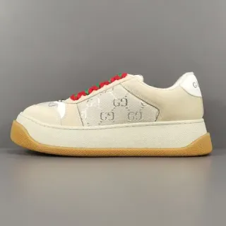 Gucci حذاء رياضي بيج أحمر كعب منصة GG Monogram نسيج أسلوب حياة