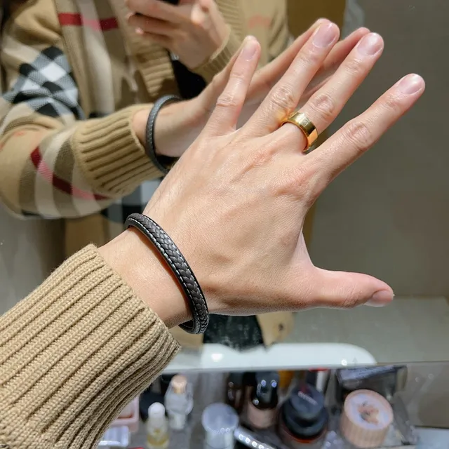 Gucci سوارة جلدية متشابكة أسود ذهبي مع إغلاق مغناطيسي 2