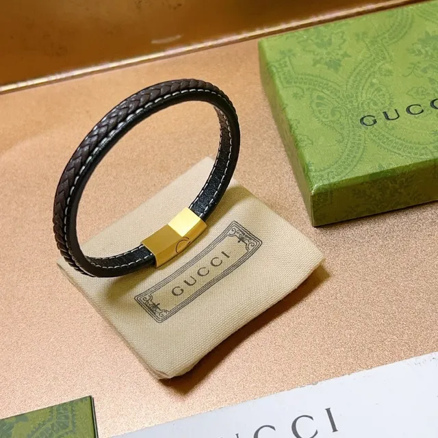 Gucci سوارة جلدية متشابكة أسود ذهبي مع إغلاق مغناطيسي 3