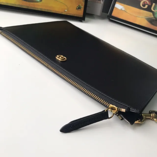 Gucci Black Gold Textured Pebbled Leather Interlocking G Logo Wristlet 4