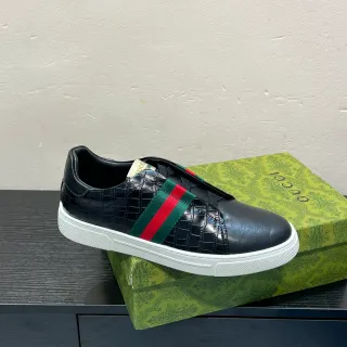 Gucci Negro Verde Slip-On Croc-Embossed Cuero Lifestyle Zapatillas