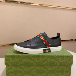 Gucci Negro Verde Slip-On Cuero Superior Lifestyle Sneakers