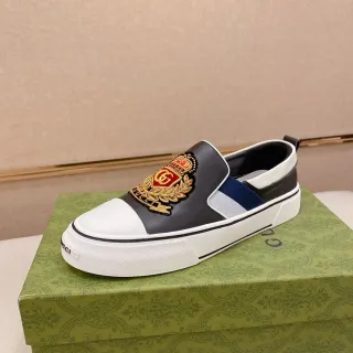 Gucci Black White bordado Crest Slip-On construcción Estilo de vida zapatillas