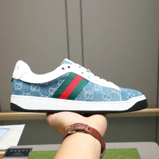 Gucci Zapatillas Lifestyle con upper de denim azul y blanco GG Monogram Jacquard Lifestyle Sneakers
