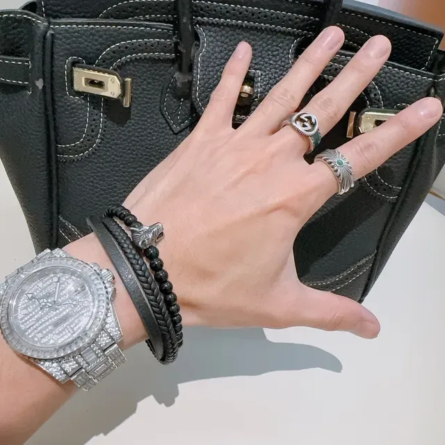 Gucci Pulsera de Cuero Trenzado y Cabeza de León con Perlas 8