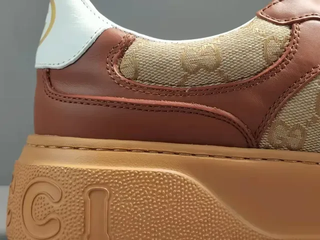 Gucci Marrom Bege GG Monograma Lona Couro Sobreposições Lifestyle Sneakers 9