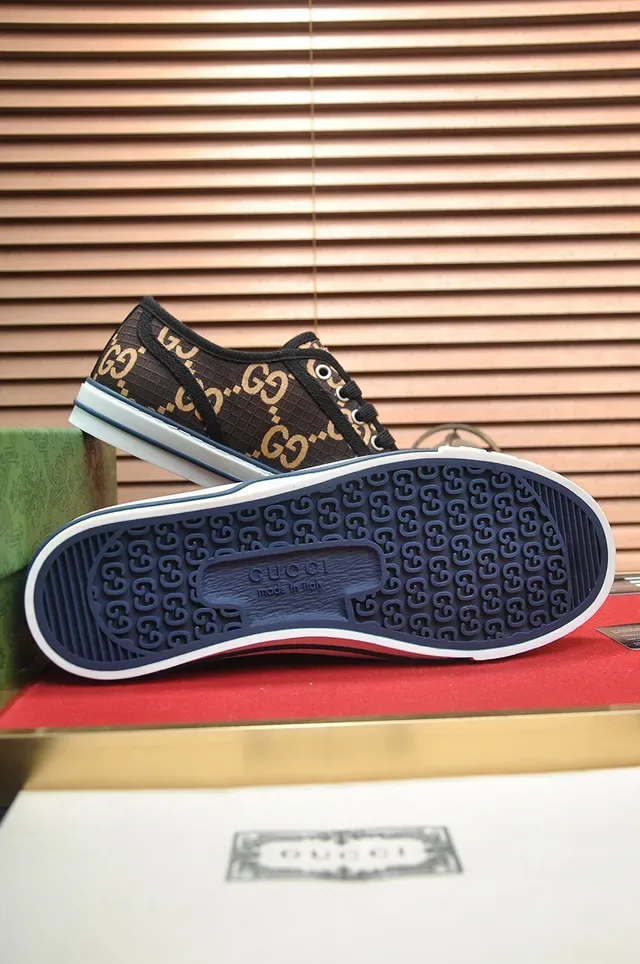 Gucci Zapatillas Lifestyle Marrón Blanco GG Monogram Lona Costura Azul Marino 7
