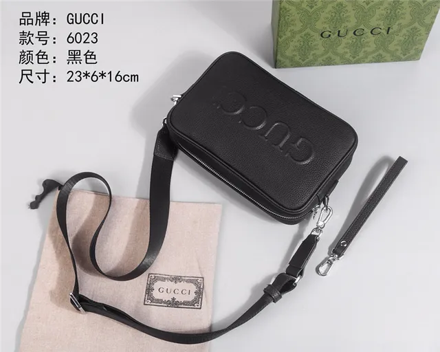 Gucci Embossed Logo Bolso Cruzado Cuero Negro Texturizado 4